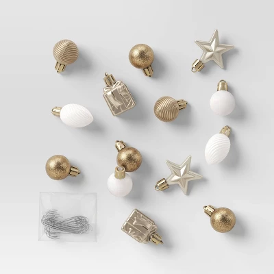 25ct Assorted Shatter-Resistant Christmas Tree Ornament Set - Wondershop™ 4 25ct Assorted Shatter-Resistant Christmas Tree Ornament Set - Wondershop™ - Image 4