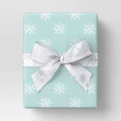 30” 20 Sq Ft Christmas Roll Wrap White Snowflakes On Light Blue - Wondershop™