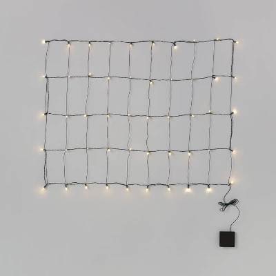 3'x4' 50ct Solar LED Christmas Net Lights With Green Wire - Wondershop™ 5 3'x4' 50ct Solar LED Christmas Net Lights With Green Wire - Wondershop™ - Image 5